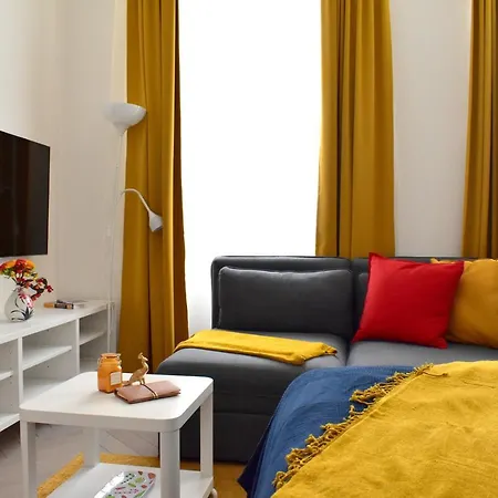 Airstay Oasis Kampa Park Apartment